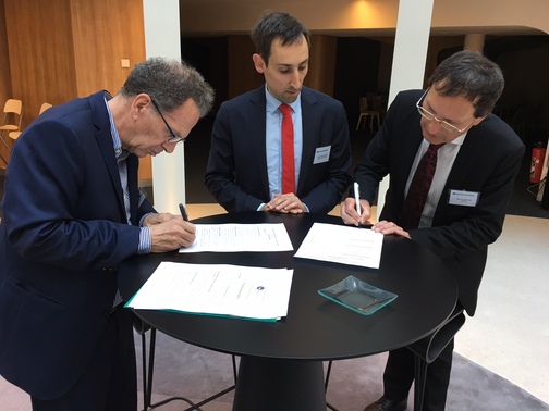 Signature de l'accord de partenariat avec REDOC SPI